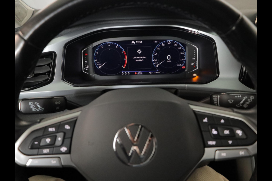 Volkswagen T-Roc 1.0 TSI Life 110pk 6bak| digital display| camera| LMvelgen|