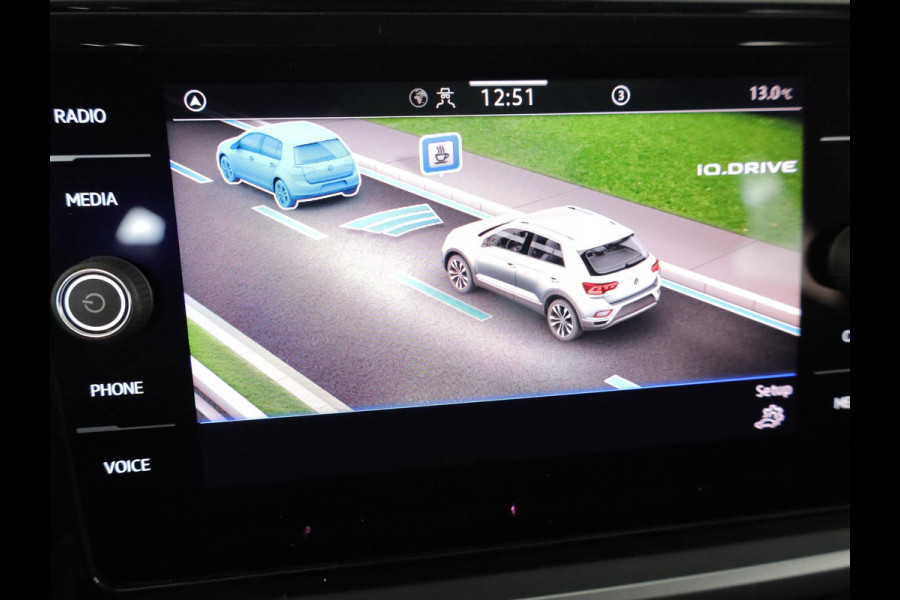 Volkswagen T-Roc 1.0 TSI Life 110pk 6bak| digital display| camera| LMvelgen|