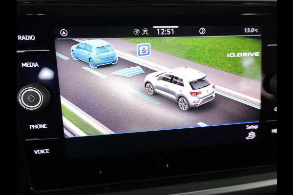 Volkswagen T-Roc 1.0 TSI Life 110pk 6bak| digital display| camera| LMvelgen|