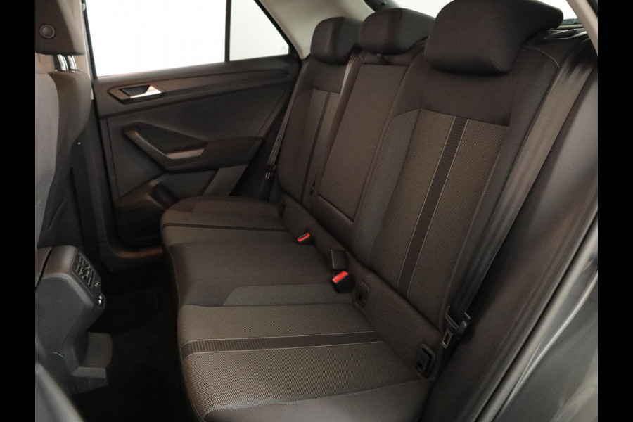 Volkswagen T-Roc 1.0 TSI Life 110pk 6bak| digital display| camera| LMvelgen|