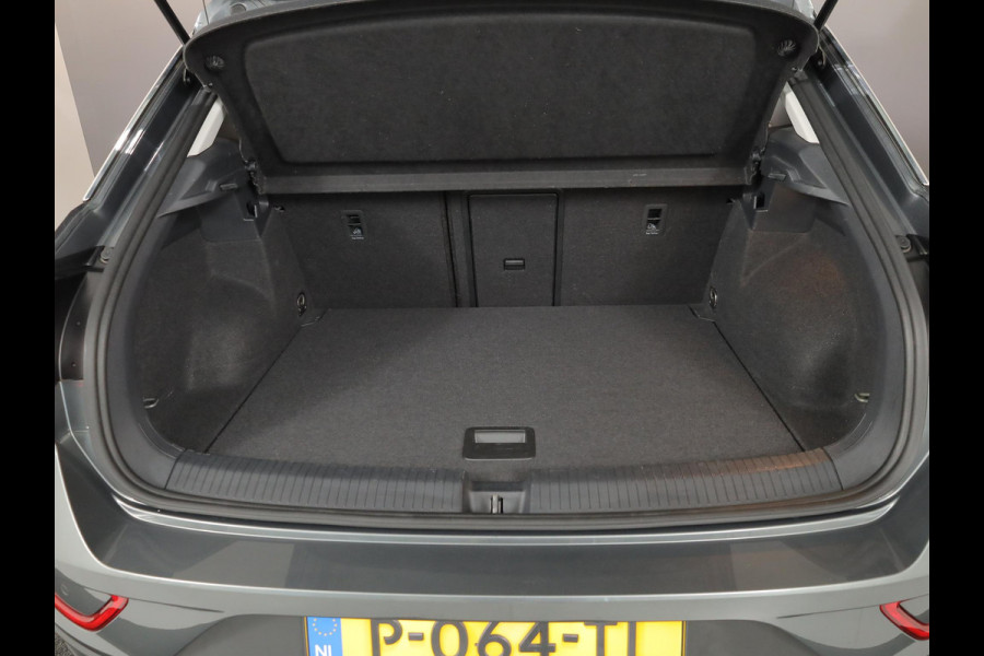 Volkswagen T-Roc 1.0 TSI Life 110pk 6bak| digital display| camera| LMvelgen|