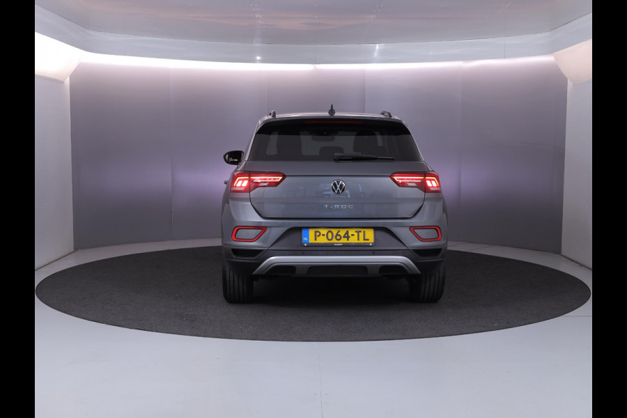 Volkswagen T-Roc 1.0 TSI Life 110pk 6bak| digital display| camera| LMvelgen|