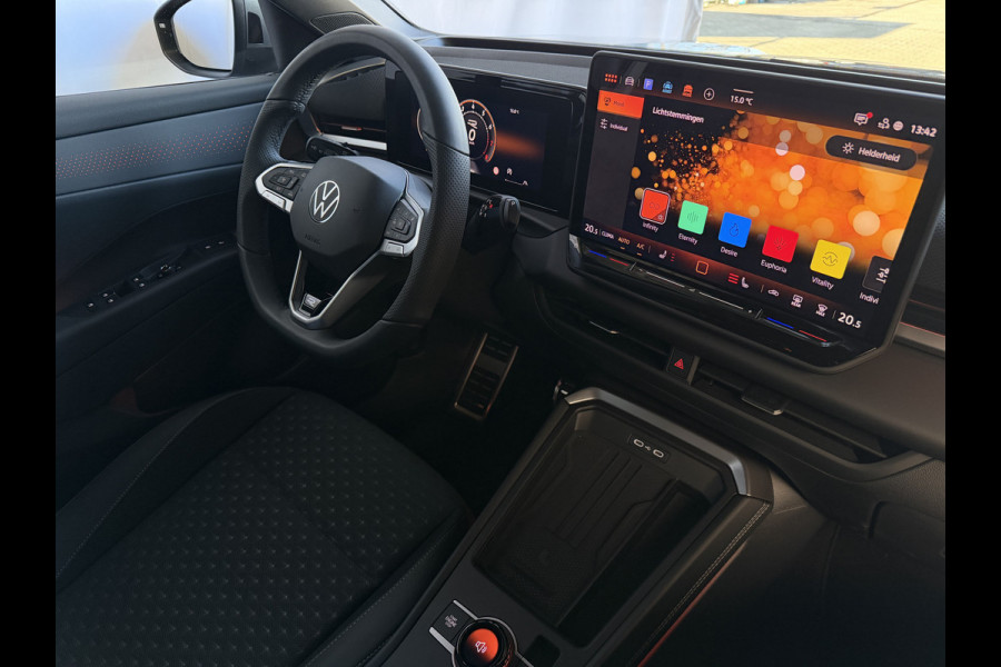 Volkswagen T-Roc 1.5 eTsi 150PK R-LINE EDITION VW.TREKHAAK BLACK STYLE IQ LED/GRIL/LOGO STOEL/STUUR.VERW 2026 ✅Top Auto's Wijchen , 30 Jaar Specialist in Volkswagen  : Alle Type's : R-Line Edition / Style / First Edition / Highline / Life , Zowel PHEV / HEV / MHEV / Benzine ✅