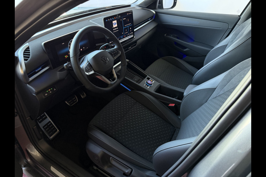 Volkswagen T-Roc 1.5 eTsi 150PK R-LINE EDITION BLACK STYLE IQ LED/GRIL/LOGO STOEL/STUUR.VERW ELEK.KLEP 2026