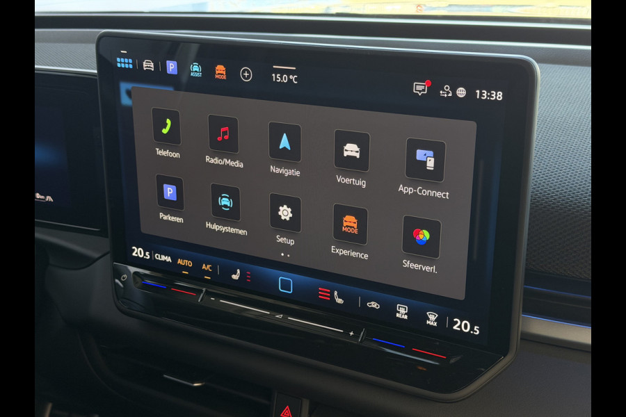 Volkswagen T-Roc 1.5 eTsi 150PK R-LINE EDITION BLACK STYLE IQ LED/GRIL/LOGO STOEL/STUUR.VERW ELEK.KLEP 2026