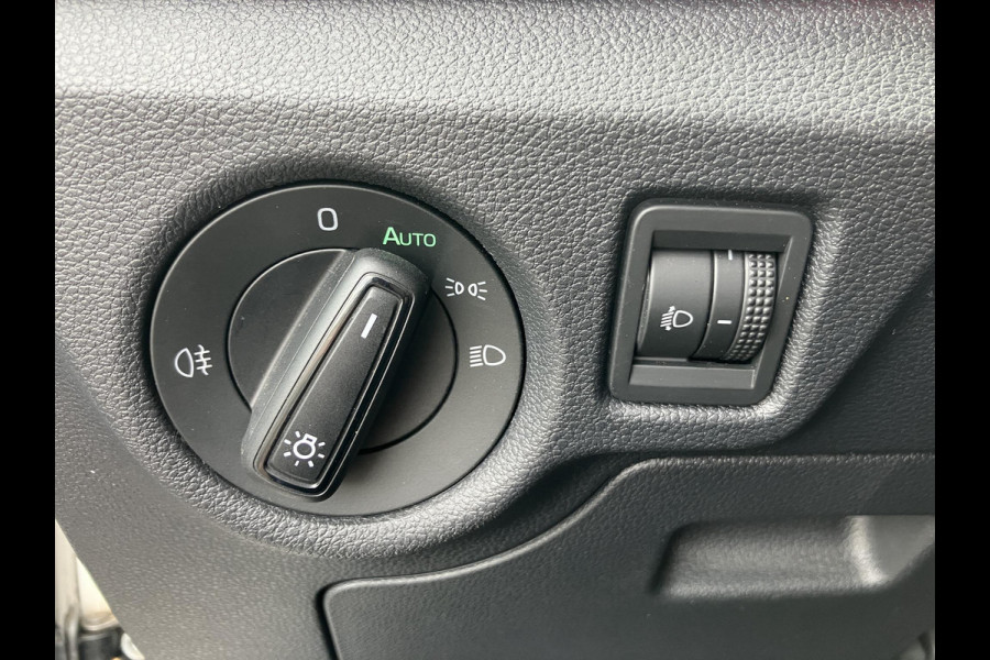 Škoda Kamiq 1.0 TSI Sport Business | Trekhaak | LED | NAP