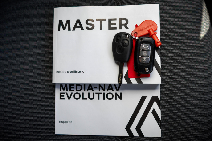 Renault Master 2.3dCi | Bakwagen met Laadklep | LED | Carplay | Camera | Cruise