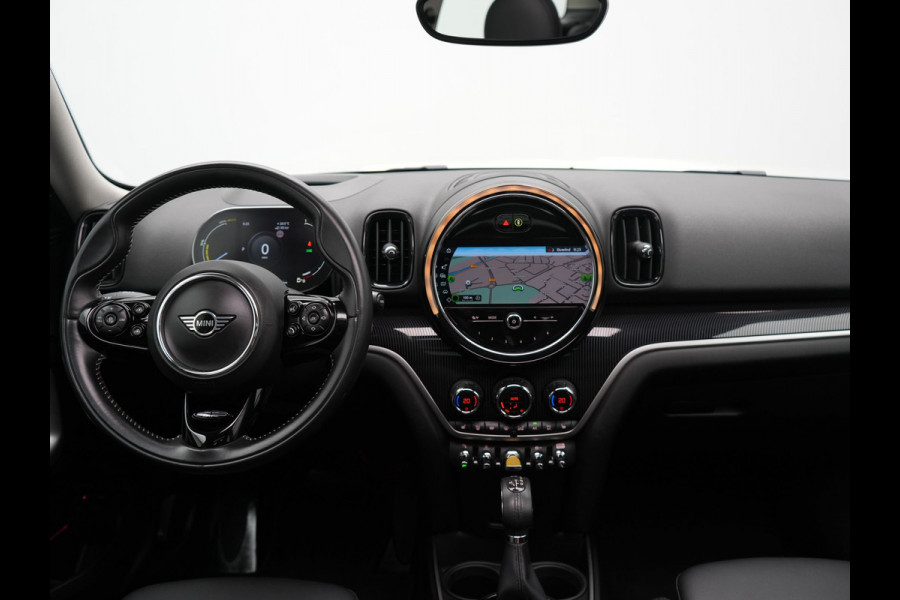 MINI Countryman 2.0 Cooper S E ALL4 Chili PHEV 222pk | Panodak | Adaptive Cruise | Head-up Display | Carplay | LED | Lederen Sportstoelen Verwarmd | Plug in Hybrid