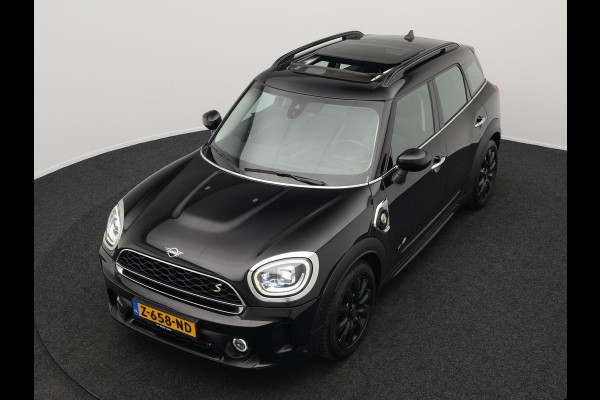 MINI Countryman 2.0 Cooper S E ALL4 Chili PHEV 222pk | Panodak | Adaptive Cruise | Head-up Display | Carplay | LED | Lederen Sportstoelen Verwarmd | Plug in Hybrid
