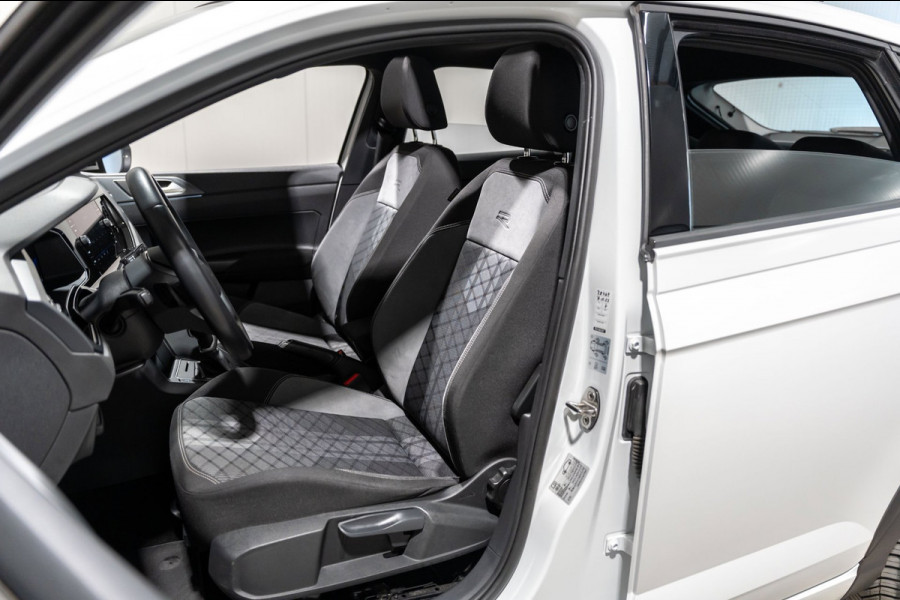 Volkswagen Taigo 1.0 TSI R-Line PANO LED DSG