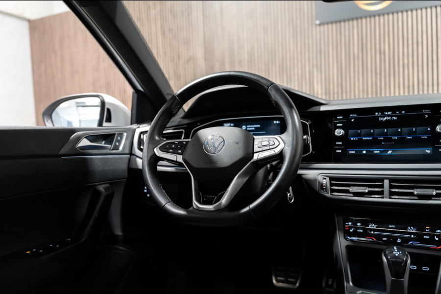 Volkswagen Taigo 1.0 TSI R-Line PANO LED DSG