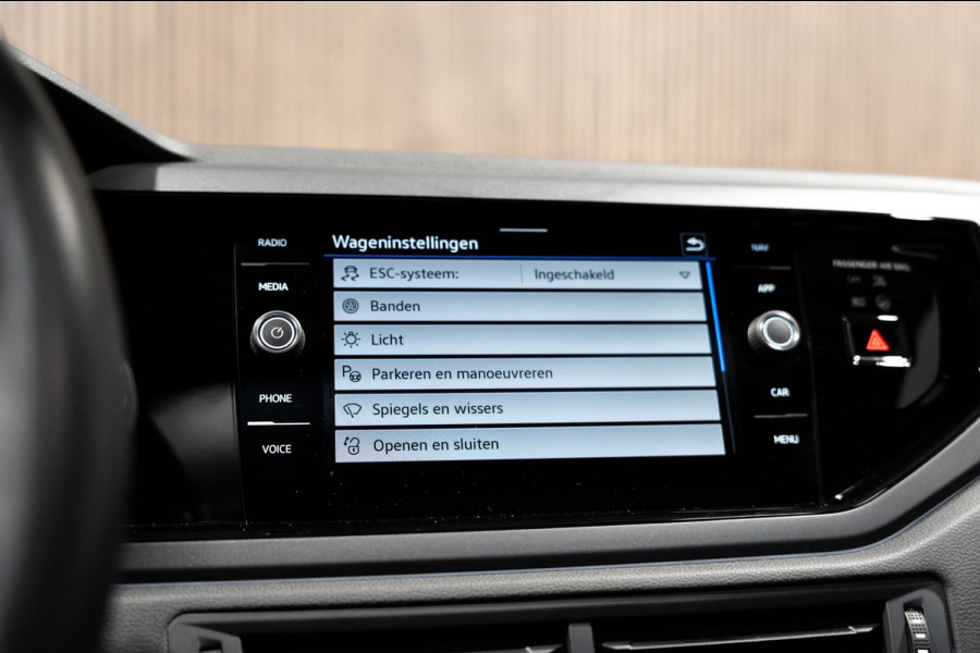 Volkswagen Taigo 1.0 TSI R-Line PANO LED DSG