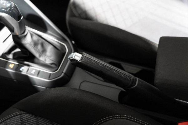 Volkswagen Taigo 1.0 TSI R-Line PANO LED DSG