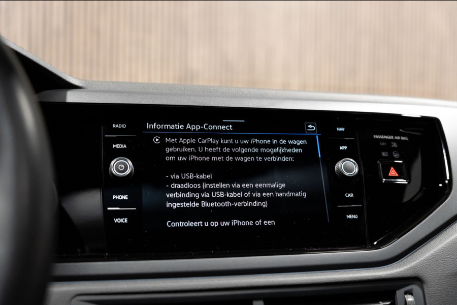 Volkswagen Taigo 1.0 TSI R-Line PANO LED DSG