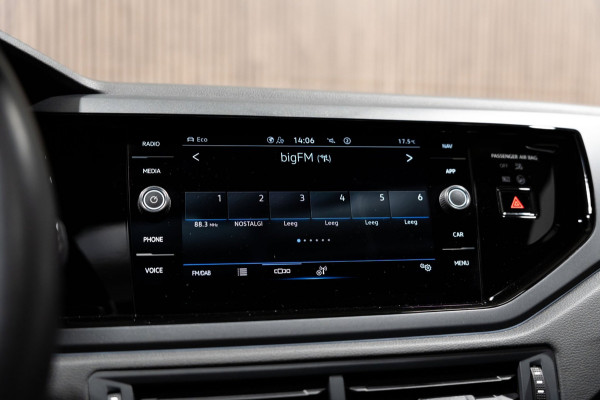 Volkswagen Taigo 1.0 TSI R-Line PANO LED DSG