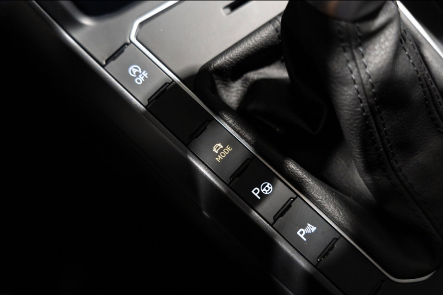 Volkswagen Taigo 1.0 TSI R-Line PANO LED DSG