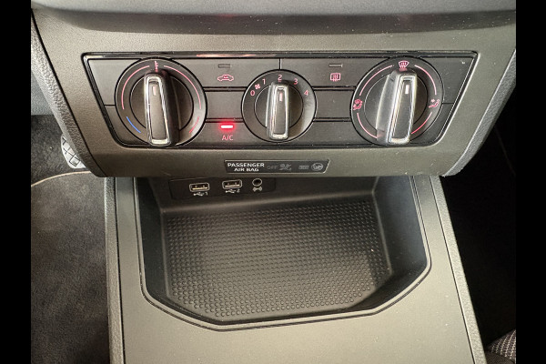 Seat Ibiza 1.0 TSi 95pk Style Business Intense 5-drs. CAMERA/CARPLAY/ADAPT.CRUISE/PDC/18INCH