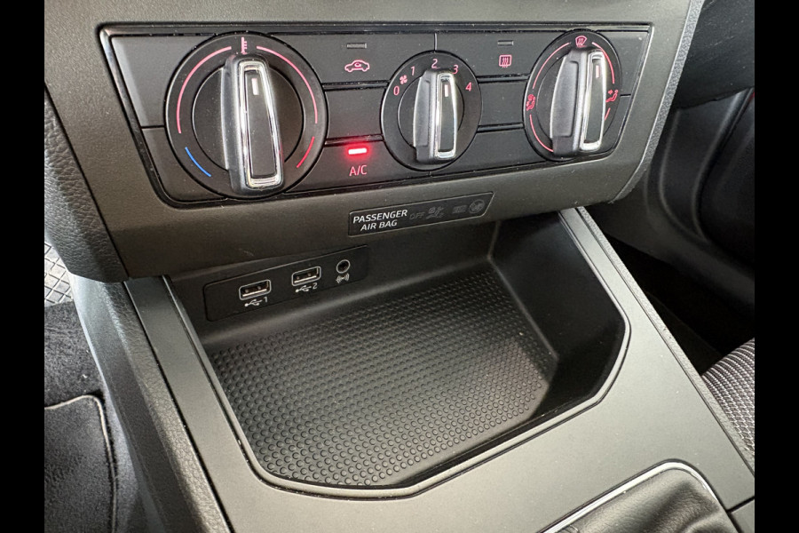 Seat Ibiza 1.0 TSi 95pk Style Business Intense 5-drs. CAMERA/CARPLAY/ADAPT.CRUISE/PDC/18INCH