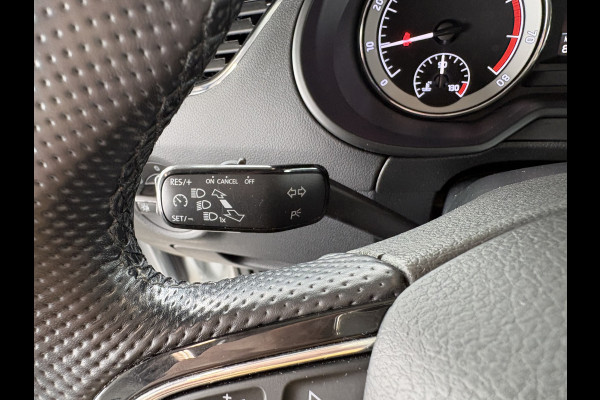 Škoda Octavia Combi 1.0 TSi 115pk Business Edition LEDER/NAVI/CARPLAY/CRUISE/PDC/WINTERPACK