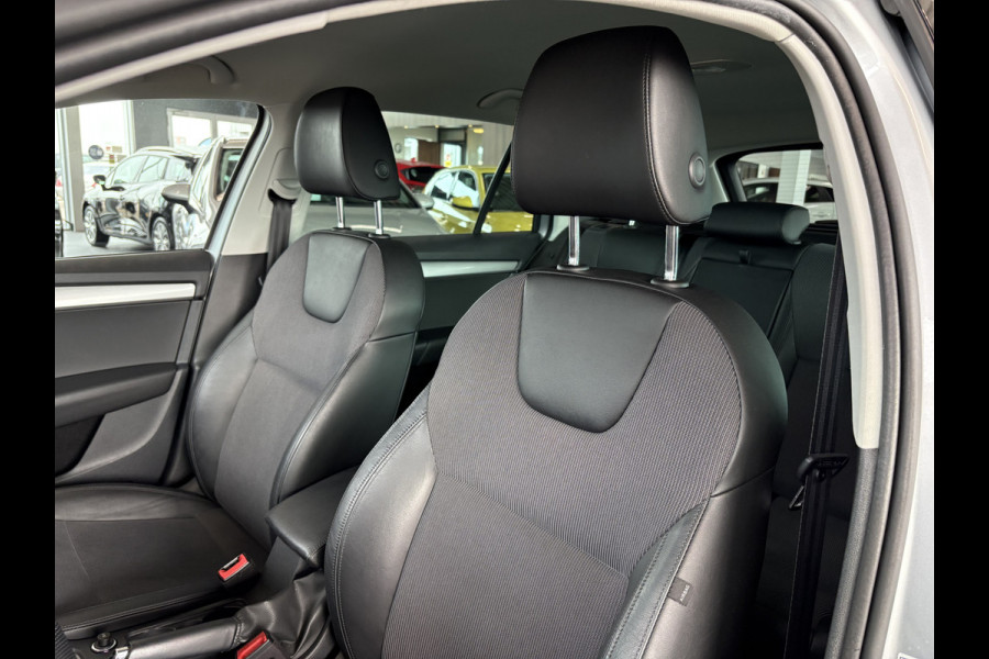 Škoda Octavia Combi 1.0 TSi 115pk Business Edition LEDER/NAVI/CARPLAY/CRUISE/PDC/WINTERPACK