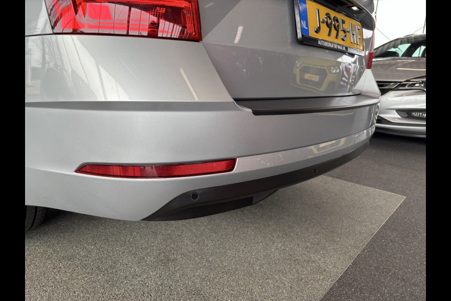 Škoda Octavia Combi 1.0 TSi 115pk Business Edition LEDER/NAVI/CARPLAY/CRUISE/PDC/WINTERPACK