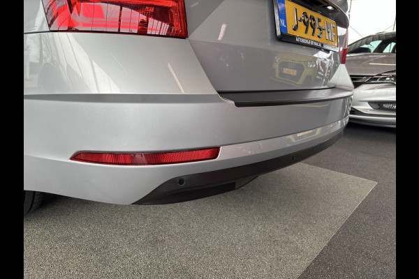 Škoda Octavia Combi 1.0 TSi 115pk Business Edition LEDER/NAVI/CARPLAY/CRUISE/PDC/WINTERPACK