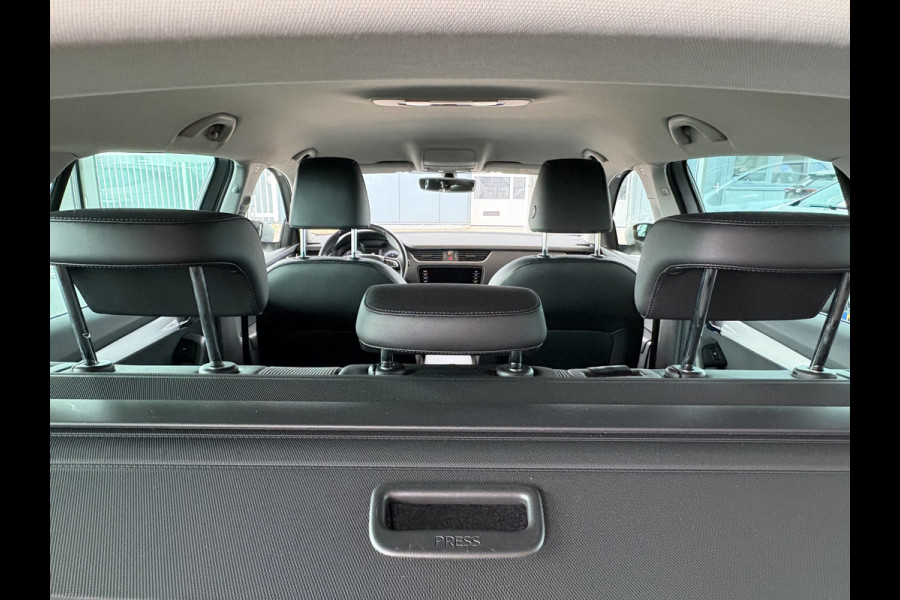 Škoda Octavia Combi 1.0 TSi 115pk Business Edition LEDER/NAVI/CARPLAY/CRUISE/PDC/WINTERPACK