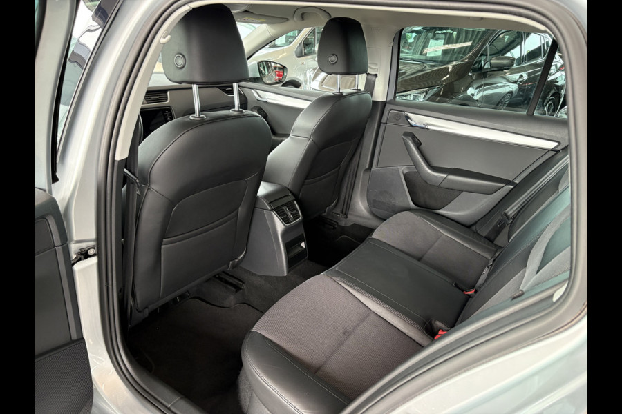 Škoda Octavia Combi 1.0 TSi 115pk Business Edition LEDER/NAVI/CARPLAY/CRUISE/PDC/WINTERPACK