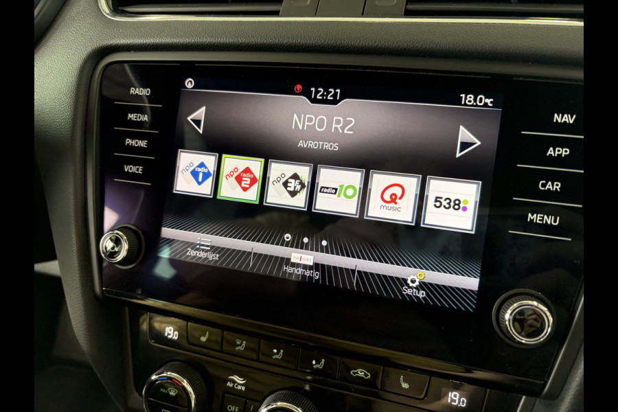 Škoda Octavia Combi 1.0 TSi 115pk Business Edition LEDER/NAVI/CARPLAY/CRUISE/PDC/WINTERPACK