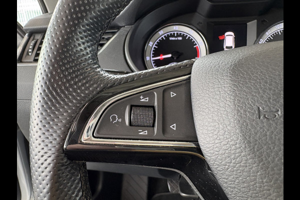 Škoda Octavia Combi 1.0 TSi 115pk Business Edition LEDER/NAVI/CARPLAY/CRUISE/PDC/WINTERPACK