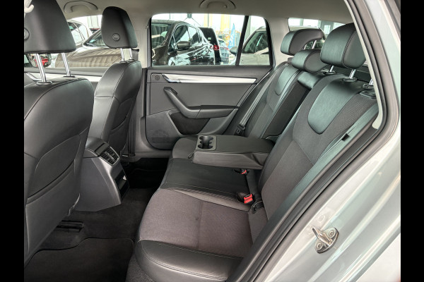 Škoda Octavia Combi 1.0 TSi 115pk Business Edition LEDER/NAVI/CARPLAY/CRUISE/PDC/WINTERPACK