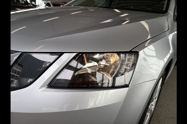 Škoda Octavia Combi 1.0 TSi 115pk Business Edition LEDER/NAVI/CARPLAY/CRUISE/PDC/WINTERPACK