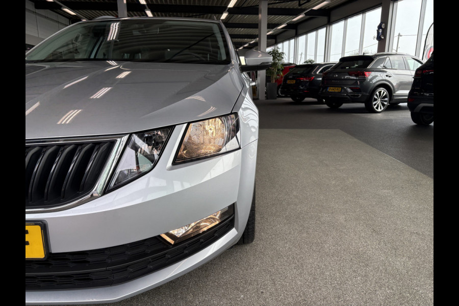 Škoda Octavia Combi 1.0 TSi 115pk Business Edition LEDER/NAVI/CARPLAY/CRUISE/PDC/WINTERPACK