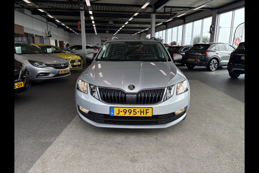 Škoda Octavia Combi 1.0 TSi 115pk Business Edition LEDER/NAVI/CARPLAY/CRUISE/PDC/WINTERPACK