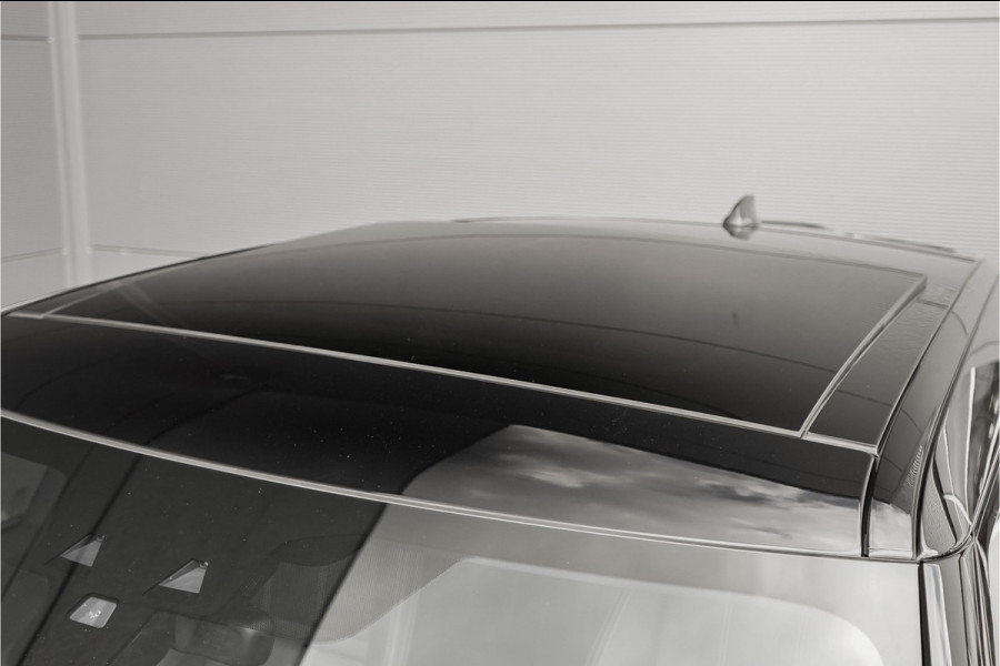 Land Rover Range Rover Velar 2.0 P300 Turbo AWD R-Dynamic HSE Pano ACC Luchtvering Leder LED 21"