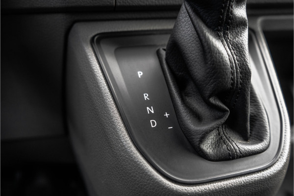 Volkswagen Crafter L3H3 | 140 PK | Automaat | Carplay | Camera | Adapt.Cruise | Trekhaak 3.0T