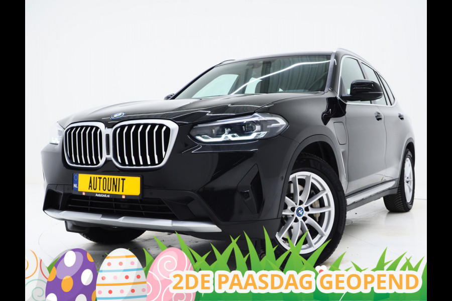 BMW X3 xDrive30e LCI 292PK | Leder | Sportstoelen | Zwarte Hemel | Camera | DAB | Carplay