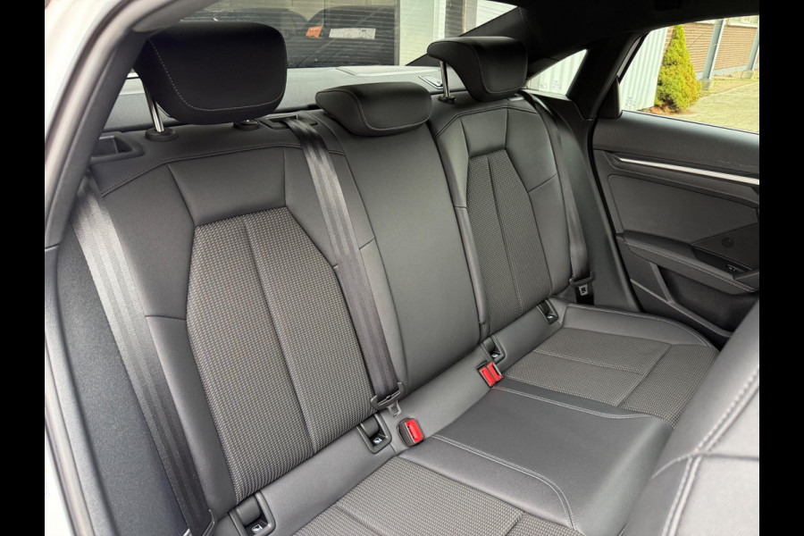 Audi A3 Limousine 35 TFSI S edition S18/LEER/NAV/MATRIX/PANO