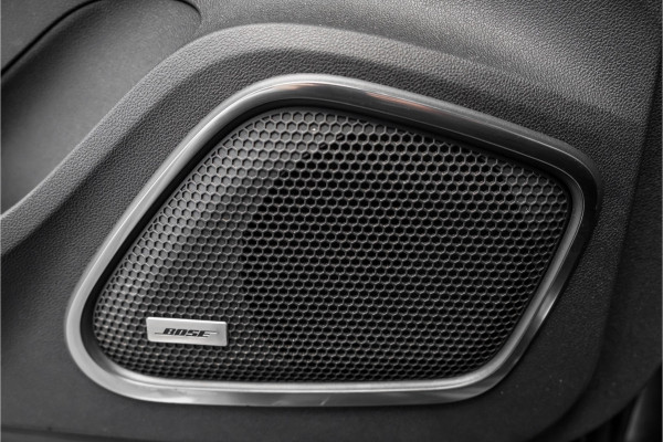 Renault Kadjar 1.3 TCe Black Edition Pano Stoelverw Bose Voorruit Verw 19"