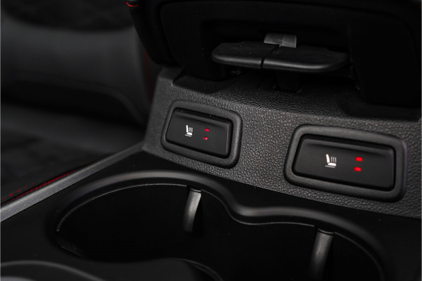 Renault Kadjar 1.3 TCe Black Edition Pano Stoelverw Bose Voorruit Verw 19"