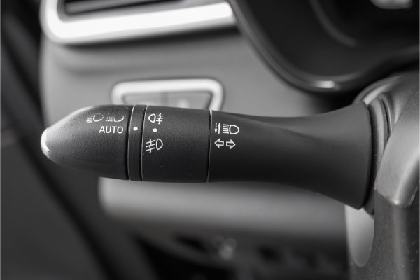 Renault Kadjar 1.3 TCe Black Edition Pano Stoelverw Bose Voorruit Verw 19"