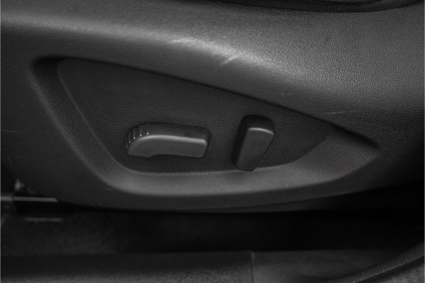 Renault Kadjar 1.3 TCe Black Edition Pano Stoelverw Bose Voorruit Verw 19"