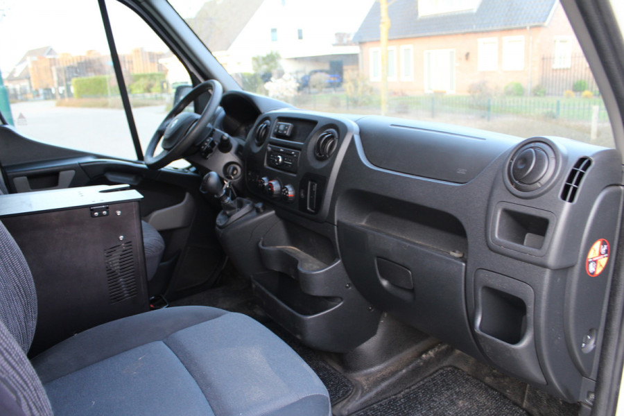 Renault Master T35 2.3 dCi 130PK Euro6 L2H2 ✓ Trekhaak 2500KG ✓ Imperiaal ✓ airco