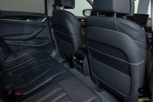 BMW 5 Serie Touring 530e xDrive Business Edition Plus|1eig