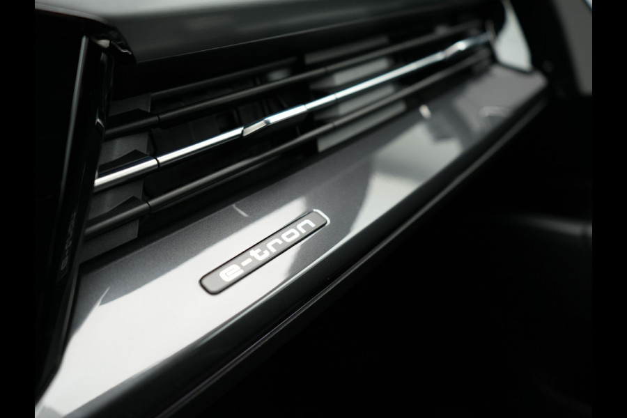 Audi Q4 e-tron Sportback 35 S edition 55 kWh 2 x S-Line INCL BTW | Adaptive Cruise | Camera | Sportstoelen Verwarmd | 20"L.M | Apple Carplay | Parkassist | Virtual | El. Achterklep |