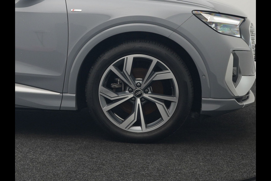 Audi Q4 e-tron Sportback 35 S edition 55 kWh 2 x S-Line INCL BTW | Adaptive Cruise | Camera | Sportstoelen Verwarmd | 20"L.M | Apple Carplay | Parkassist | Virtual | El. Achterklep |