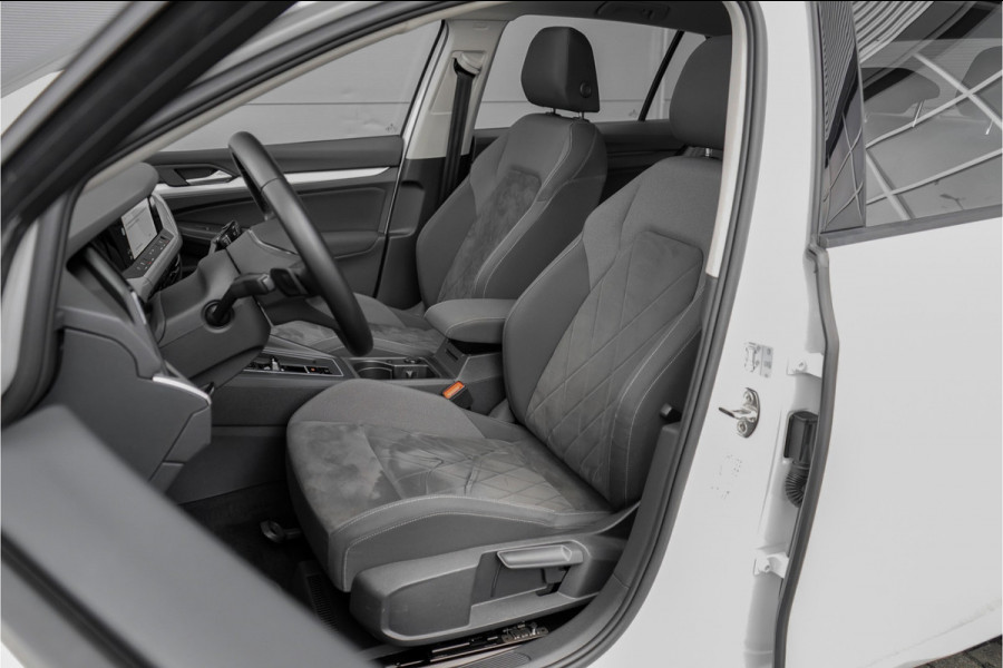 Volkswagen Golf 1.5 eTSI Pano Virtual Dash Camera ACC