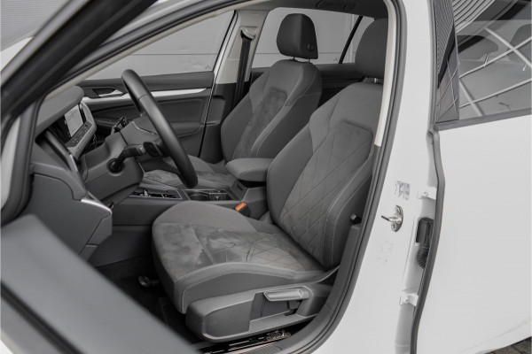 Volkswagen Golf 1.5 eTSI Pano Virtual Dash Camera ACC