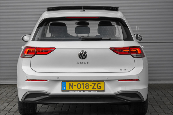 Volkswagen Golf 1.5 eTSI Pano Virtual Dash Camera ACC