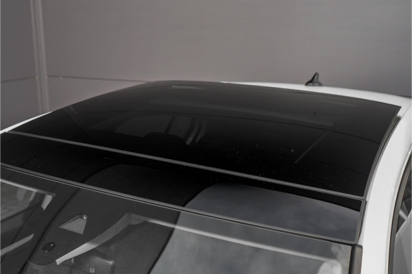 Volkswagen Golf 1.5 eTSI Pano Virtual Dash Camera ACC